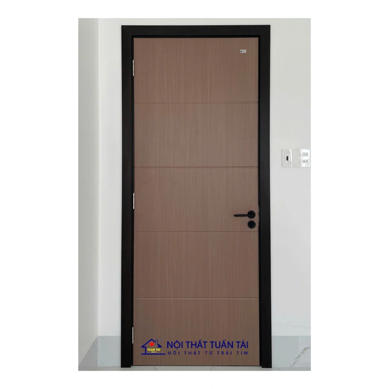 Lắp cửa composite thông phòng